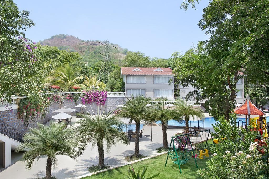 Villa San Lawrenz Lonavla Exterior foto
